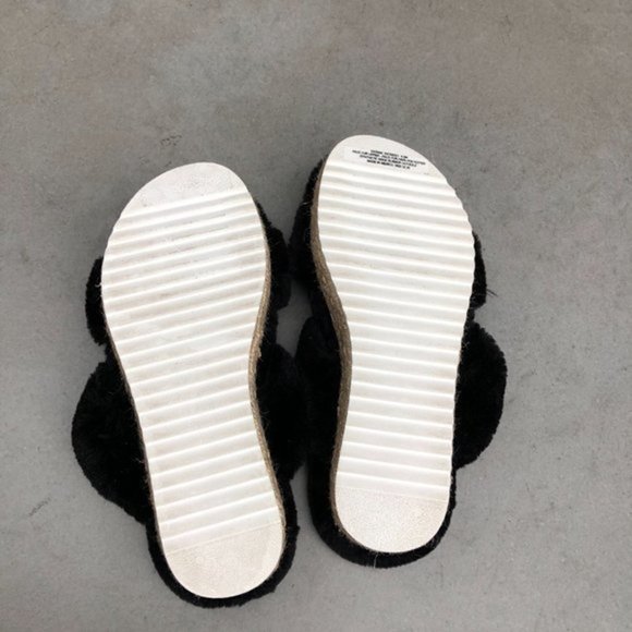 Steve Madden Katana Women's black faux fur slides size 6.5 - Picture 4 of 6